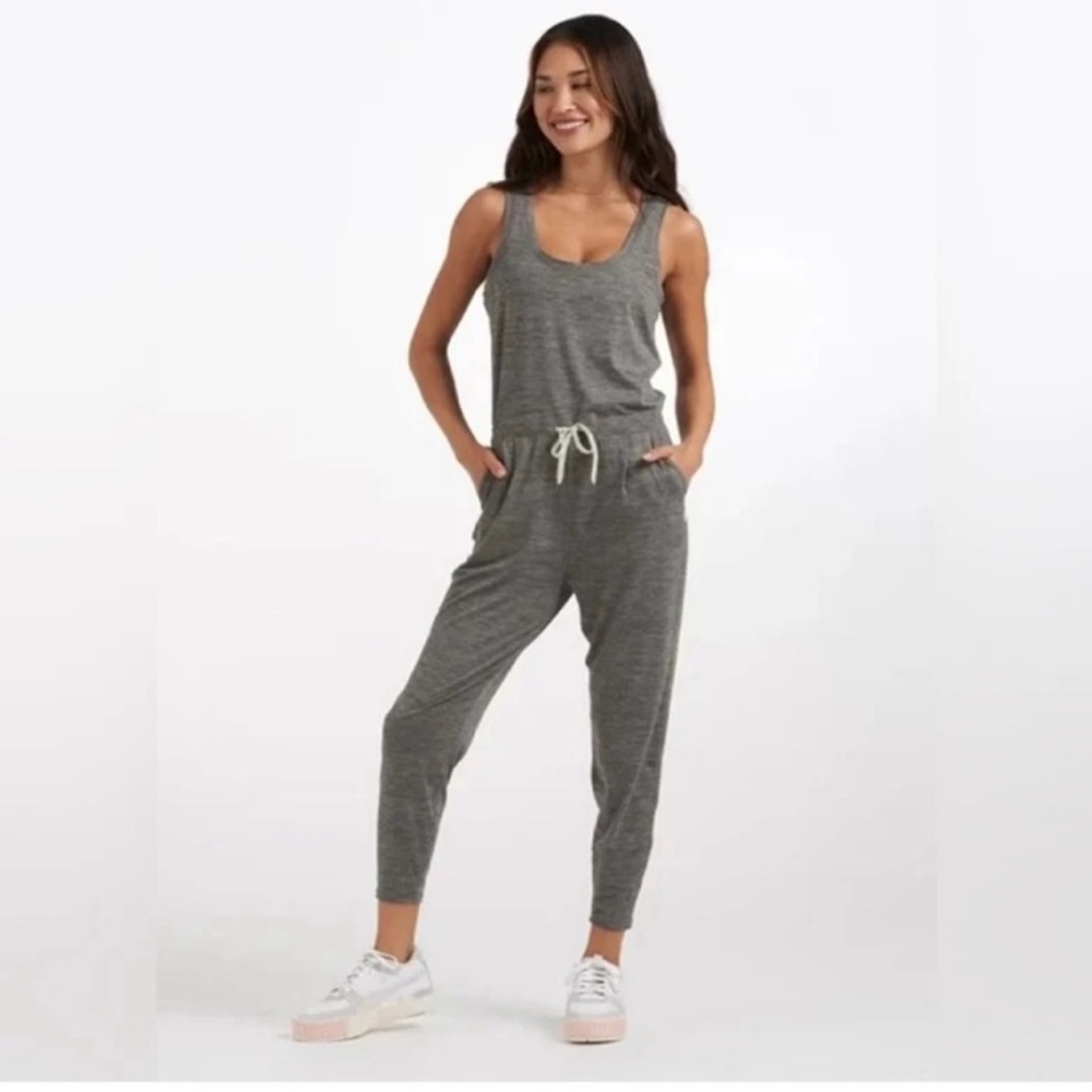 Vuori Sleeveless Jumpsuit / Romper